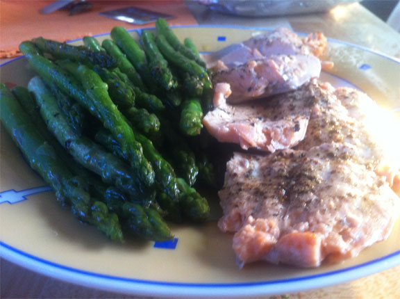 BBQ'ed rainbow trout and asparagus... delicious!